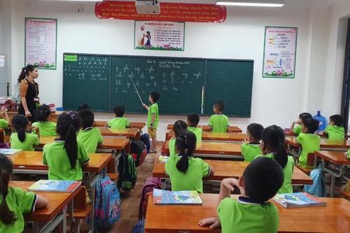Chọn sách giáo khoa lớp 2: Chủ động thích ứng