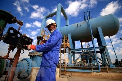 Giá xăng dầu hôm nay 9/4: Dự báo tích cực, dầu thô tiếp đà tăng