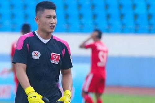 Thủ môn HAGL Huỳnh Tuấn Linh dọa kiện Than Quảng Ninh vì nợ tiền tỷ