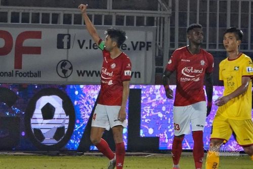 Video bàn thắng TP.HCM 3-0 SLNA