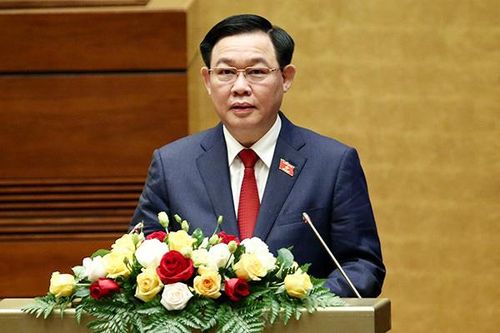 Tân Chủ tịch Quốc hội và 'thần linh pháp quyền'