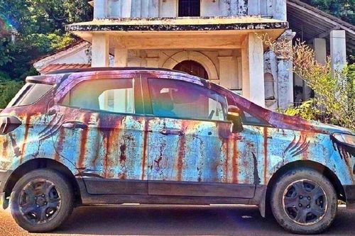 Ford EcoSport sơn phong cách 'rỉ sét' dị nhất từng thấy