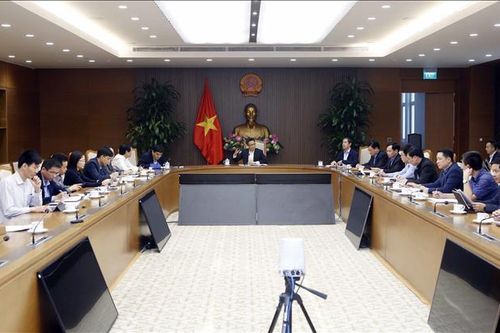 Phó Thủ tướng Vũ Đức Đam chủ trì họp về tổ chức kỳ thi tốt nghiệp THPT 2021