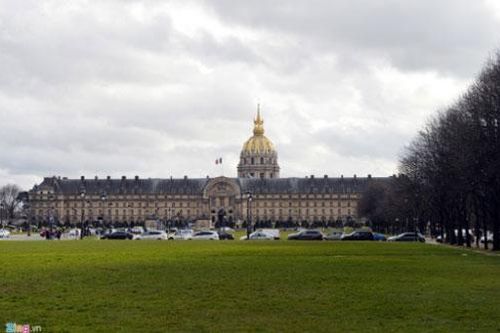 Một vòng các địa danh nổi tiếng thế giới ở Paris