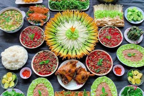 9X khoe loạt mâm cơm như đại tiệc dịp cuối tuần