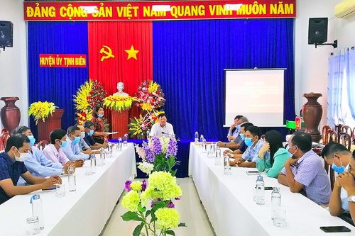 Tịnh Biên: Họp mặt cán bộ chủ chốt người dân tộc thiểu số Khmer nhân dịp Tết cổ truyển Chol Chnam Thmay