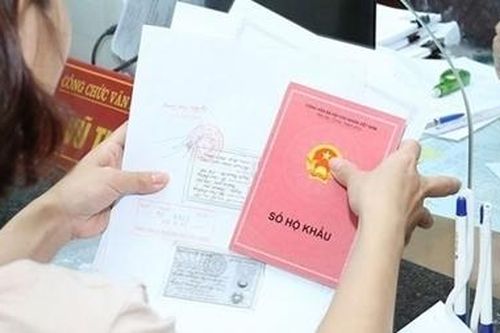 Từ 1/7, thu hồi sổ hộ khẩu, sổ tạm trú khi công dân thay đổi thông tin