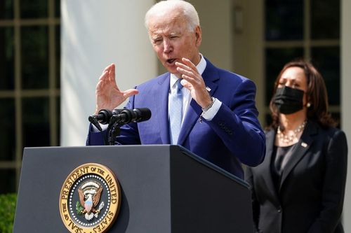 Chính quyền Biden quyết tâm kiểm soát súng đạn