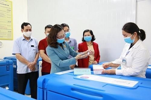 Yên Bái tiếp nhận 4.500 liều vắc xin AstraZeneca