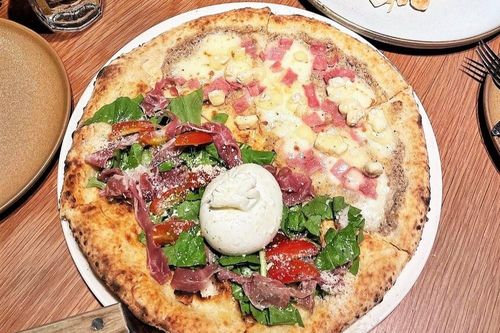 Những nhà hàng pizza nướng củi ở TP.HCM