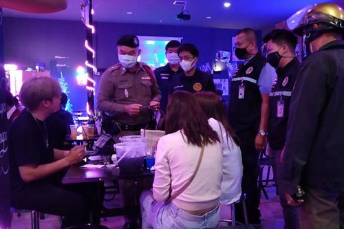 Chuỗi lây nhiễm Covid-19 ở Bangkok tăng mạnh, lan rộng ra 40 tỉnh