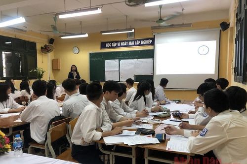 Tăng cường thực nghiệm để có những bộ sách giáo khoa tốt nhất