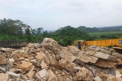 Nghệ An chấn chỉnh tình trạng khai thác đá mồ côi