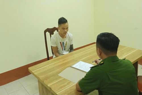 Tạm giữ hình sự đối tượng tấn công tài xế, đập phá phương tiện sau va chạm giao thông