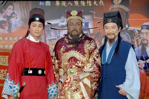 Bộ ba huyền thoại của 'Bao Thanh Thiên' an hưởng cuộc sống ở tuổi ngoài 60