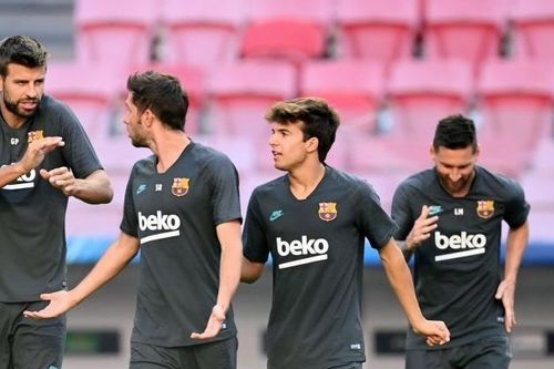 Barcelona đón 'viện binh' trước thềm El Clasico