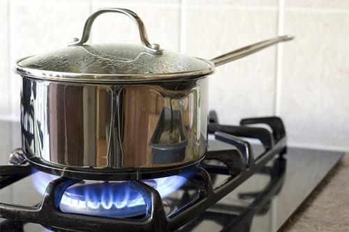 Nấu bếp gas nhớ làm những điều này ít tốn nhiên liệu, tiết kiệm tiền đáng kể
