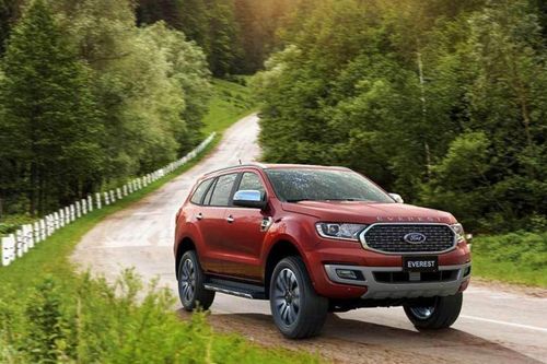 Ford Everest 'bùng nổ' doanh số, bán gần nghìn xe trong một tháng