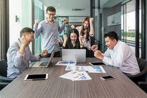 Bài học kinh nghiệm và thực tiễn quản trị nhân lực tinh gọn trong một số doanh nghiệp Việt Nam
