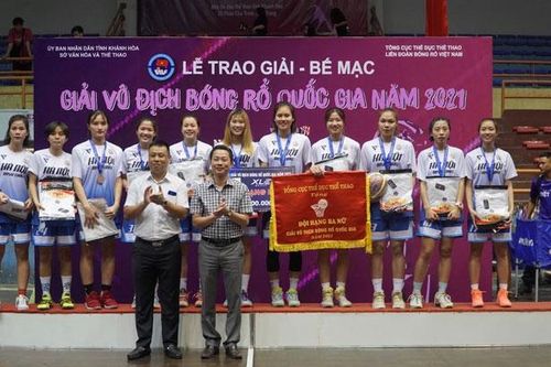 Hai đội bóng rổ nam, nữ Hà Nội cùng giành Huy chương đồng quốc gia