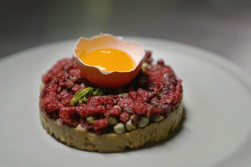 Biến lông gà thành thức ăn