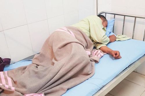 Xác định nhóm người vây đánh thực khách nhập viện