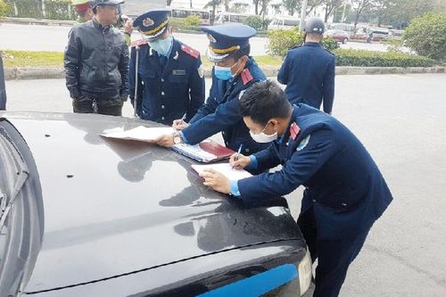 Làm ngơ cho vi phạm là sự yếu thế, bất lực