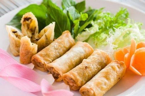 Đừng làm như cũ, nem rán theo cách này đảm bảo không rách mà vàng ươm