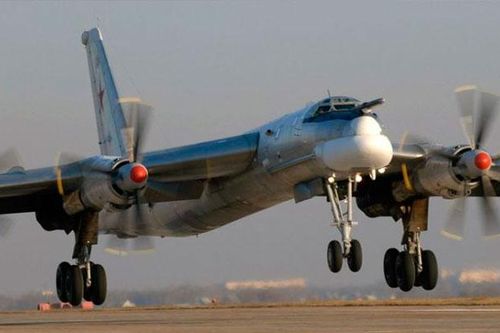 Chuyên gia giải thích lý do Nga không sử dụng máy bay ném bom Tu-95 ở Syria