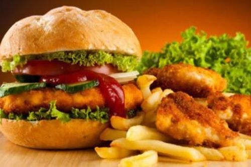 Những loại thực phẩm được mệnh danh là 'sát thủ' của xương khớp