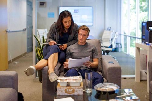 Facebook chi số tiền siêu khổng lồ để bảo vệ ông chủ Mark Zuckerberg trong năm 2020
