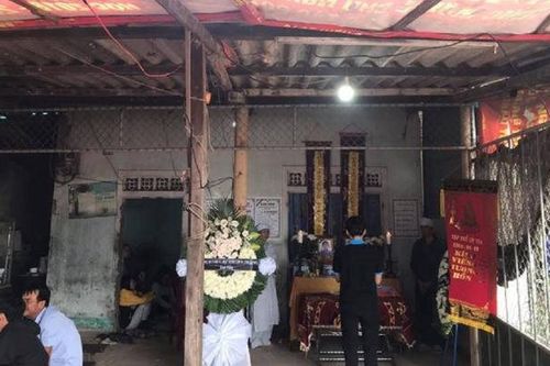 Đi mò cua bắt ốc, hai chị em đuối nước thương tâm
