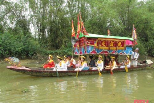Hát chèo thờ đền Mưng - nét sinh hoạt cộng đồng độc đáo