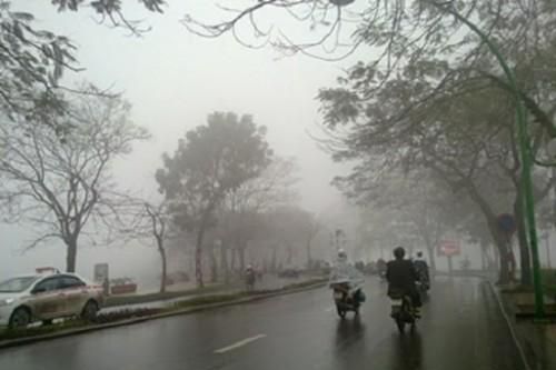 Thời tiết hôm nay 11/4/2021: Miền Bắc vẫn tiếp tục mưa rét, Miền Nam duy trì nắng nóng