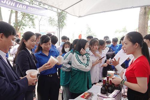 Kết nối doanh nghiệp và người lao động