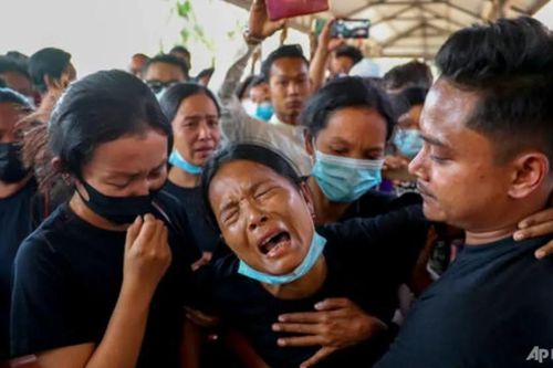 Số dân thường chết sau chính biến Myanmar vượt 700