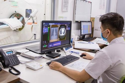 Tưởng đau cổ vai gáy do ngồi 'bàn giấy', đi khám bất ngờ phát hiện bệnh rỗng tủy hiếm gặp