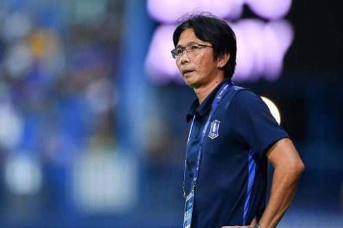 Báo Thái Lan: 'TP.HCM có thể trả lương cao để mời Dusit Chalermsan'