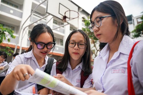 TP.HCM chốt lịch thi vào lớp 10