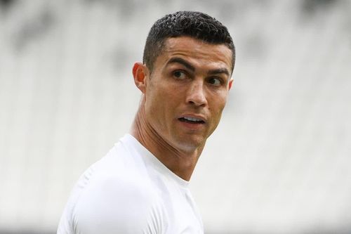 Báo Italy: 'Một Ronaldo vụng về và thô lỗ'