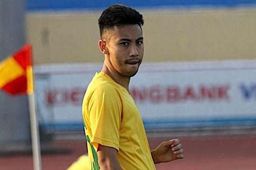 Cầu thủ Việt kiều Pháp về tìm cơ hội ở V.League