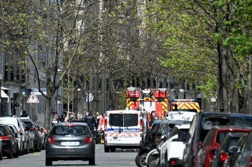 Một người bị bắn chết bên ngoài bệnh viện ở Paris