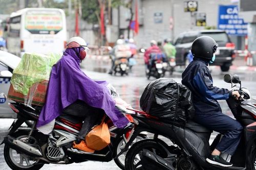 Thời tiết hôm nay 12/4: Hà Nội có mưa vài nơi và sương mù nhẹ