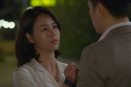 'Hướng dương ngược nắng' tập 52: Minh đón nhận tình cảm của Hoàng?