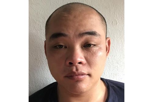 Đang chờ thì bị tóm!