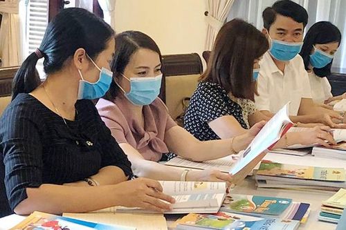 Giám đốc Sở GD-ĐT Quảng Nam nói gì về việc 'lựa chọn sách giáo khoa có định hướng'