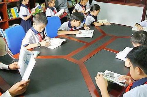 Bình Dương: Ra mắt CLB Yêu sách theo mô hình Milk-book