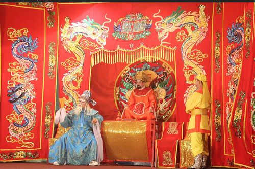 Sau ánh đèn sân khấu - Bài 1: Vinh hoa luống những đoạn trường