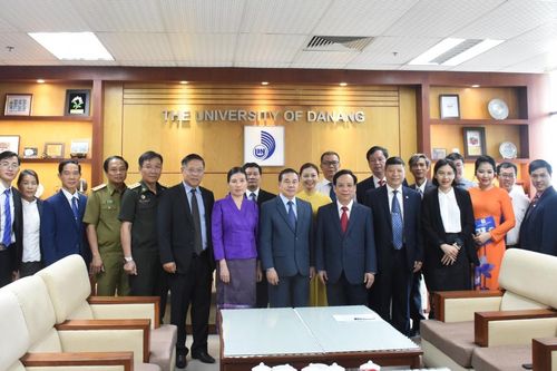 Hợp tác giáo dục Việt-Lào không ngừng phát triển