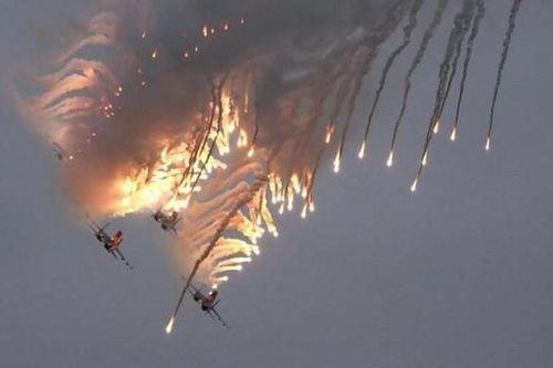 Chiến cơ Nga 'dội lửa' vào IS ở Syria